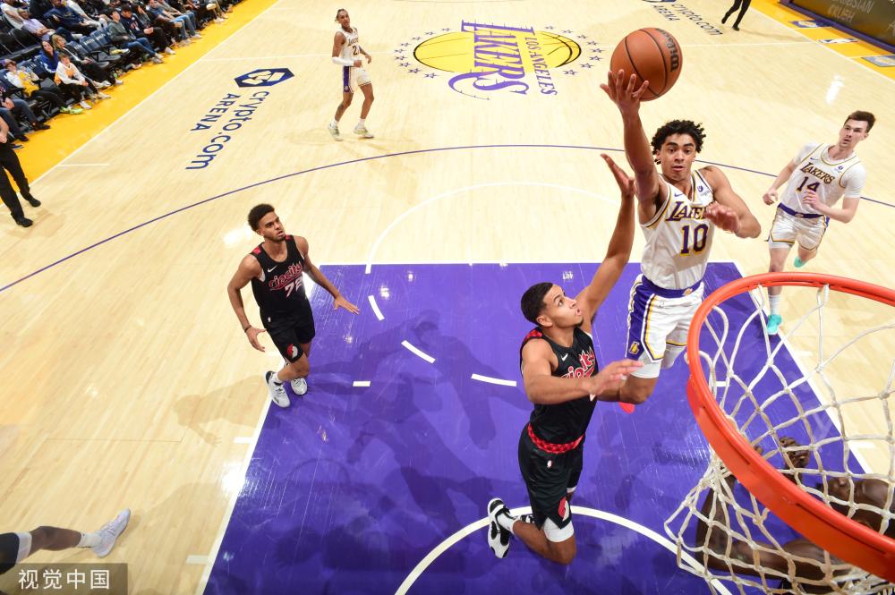 在现代足球 在现代足球