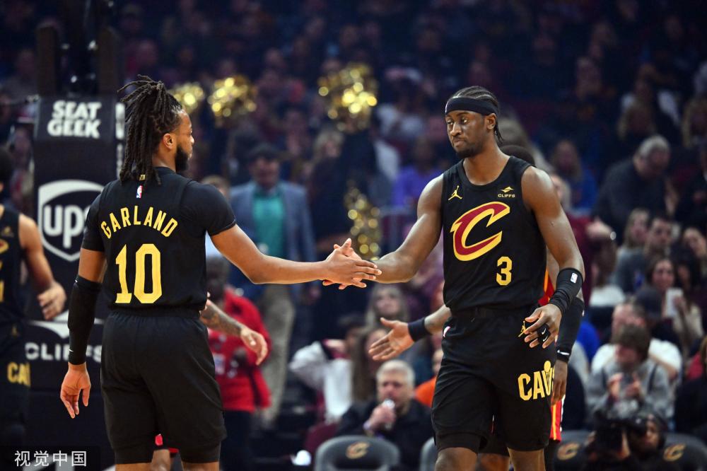 的带领下 的带领下