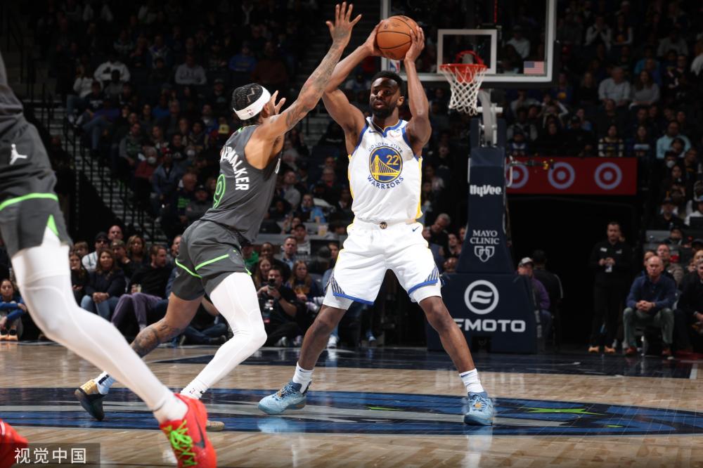 赛场上多年 赛场上多年