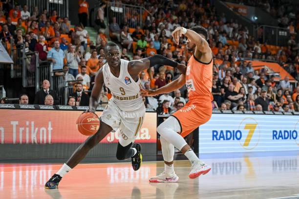 巨大损失 巨大损失